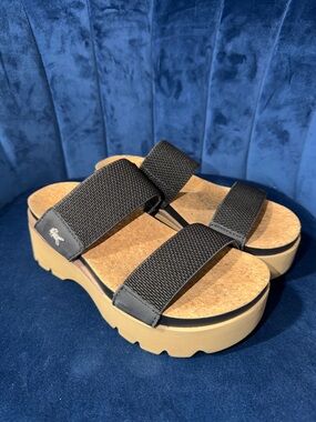 Kuru Loma Tila Women’s Black Double-Strap Platform Sandals with Tan Sole Size 7